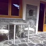 Aparthotel Vacanze E Roccetta Fiorita Pettenasco