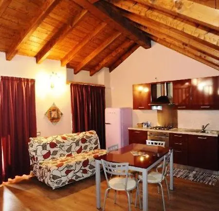 Apartmanhotel Vacanze E Roccetta Fiorita 3*