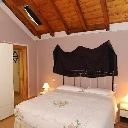 Vacanze E Roccetta Fiorita Apartmanhotel