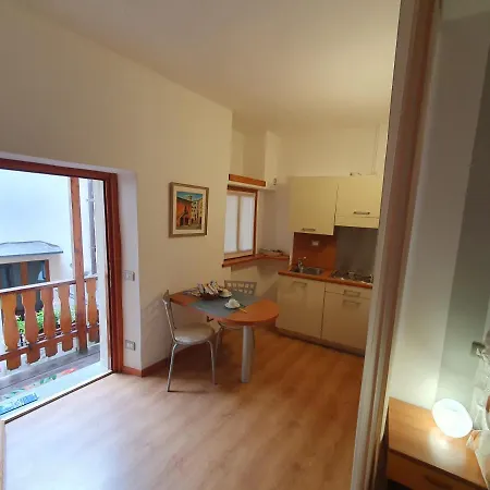 Vacanze E Roccetta Fiorita Lägenhetshotell