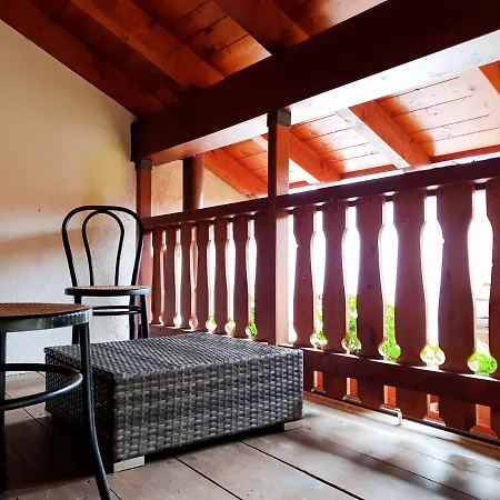 Vacanze E Roccetta Fiorita 3*