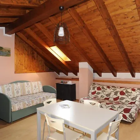 Vacanze E Roccetta Fiorita Lägenhetshotell