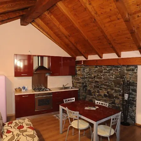 Vacanze E Roccetta Fiorita Pettenasco