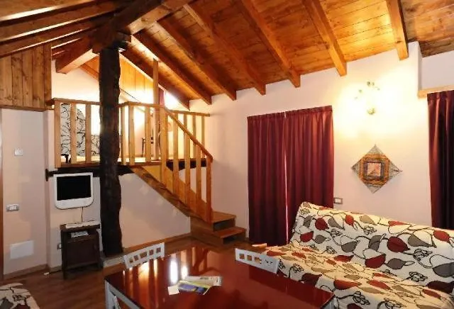 Vacanze E Roccetta Fiorita ペッテナスコ