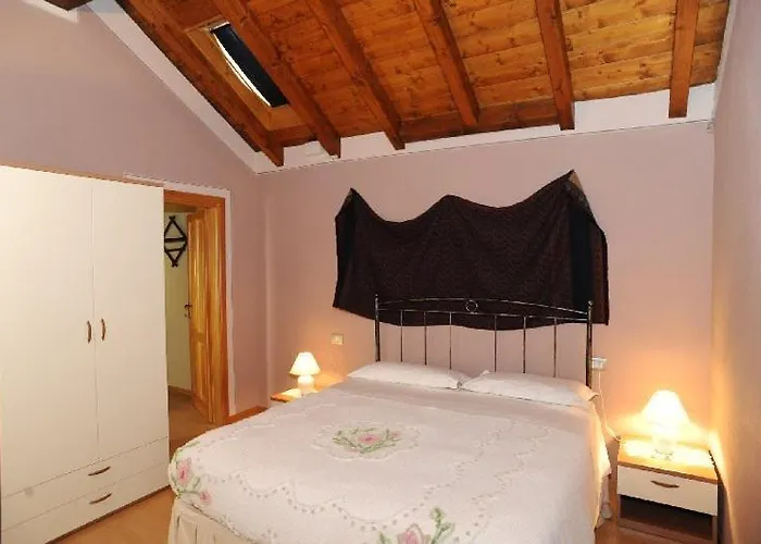 Vacanze E Roccetta Fiorita アパートホテル