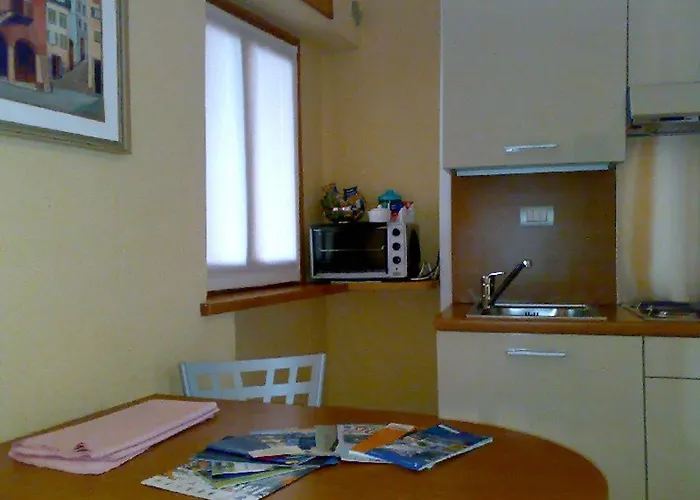 Vacanze E Roccetta Fiorita 아파트호텔
